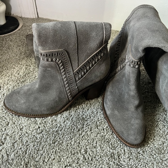 NEW Vince Camuto Madolee Over the Knee Taupe Suede Boots - W10 - Picture 6 of 10